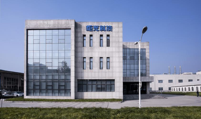 以炬光科技为例,据公司研发总监周凯介绍,他们为荷兰阿斯麦尔等行业内